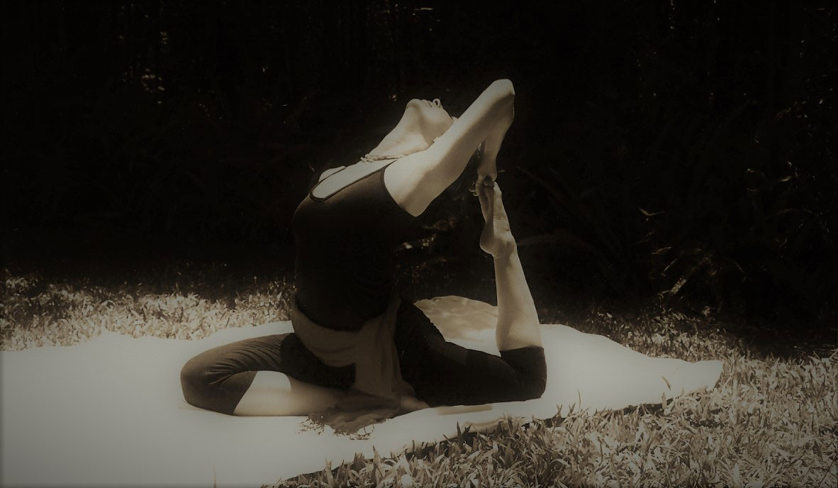 Gaura Yoga - Kapotasana